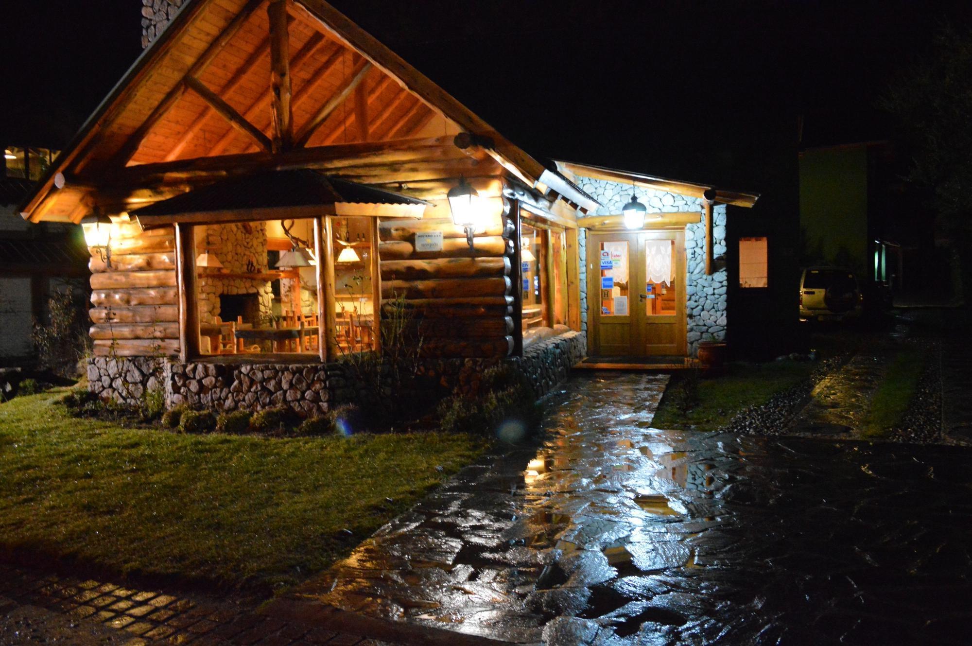 Hosteria Traunco Villa La Angostura Exterior photo